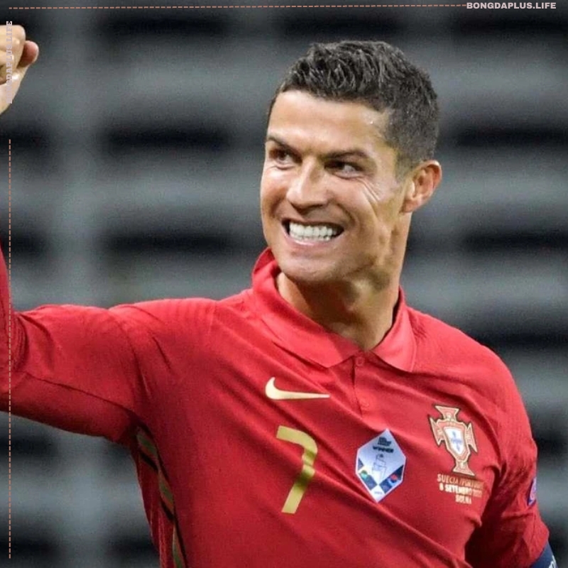 Ronaldo cũng trở thành tay săn bàn số 1 của Euro